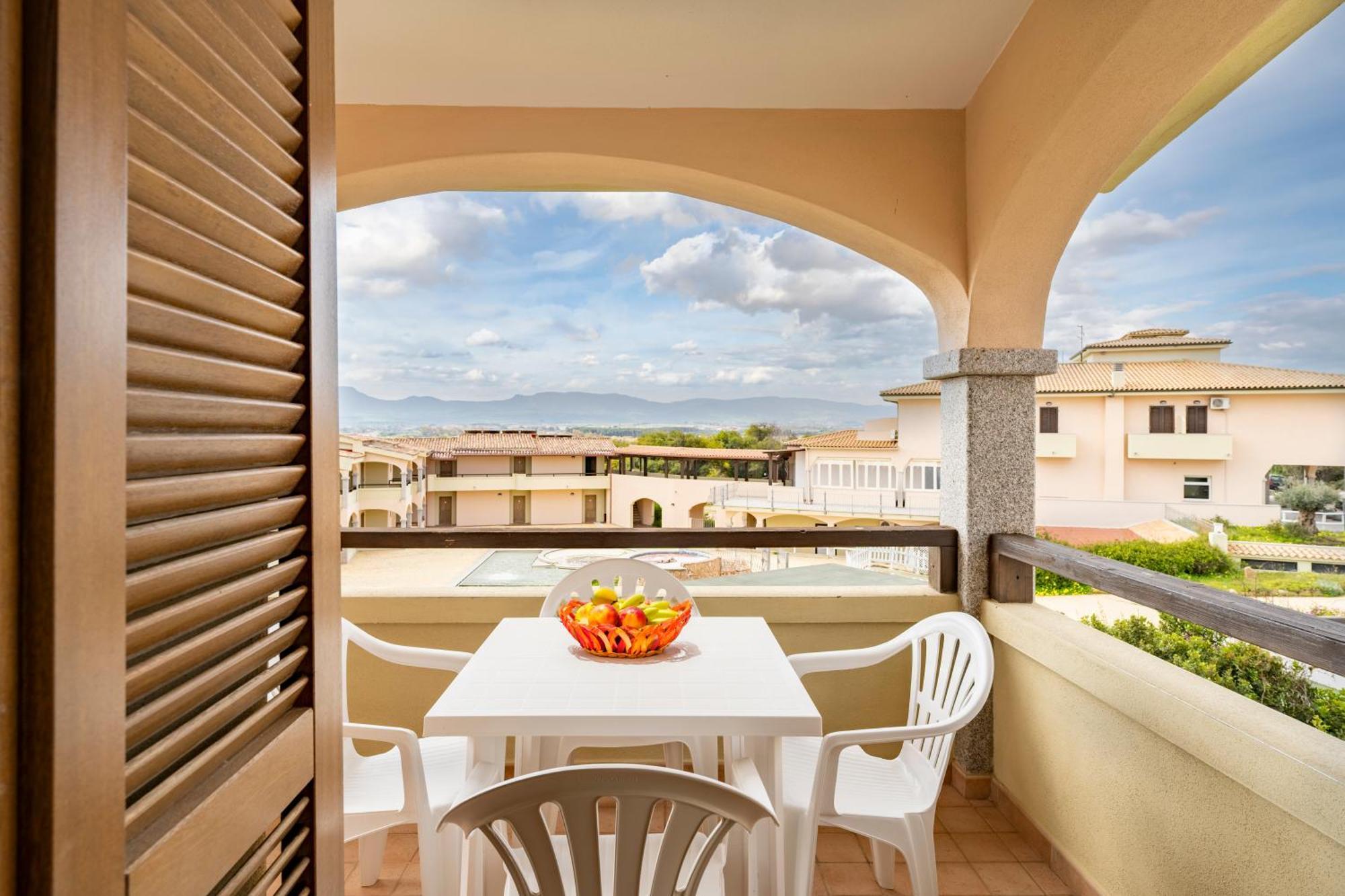 Nicolaus Club Baia Delle Mimose 4*