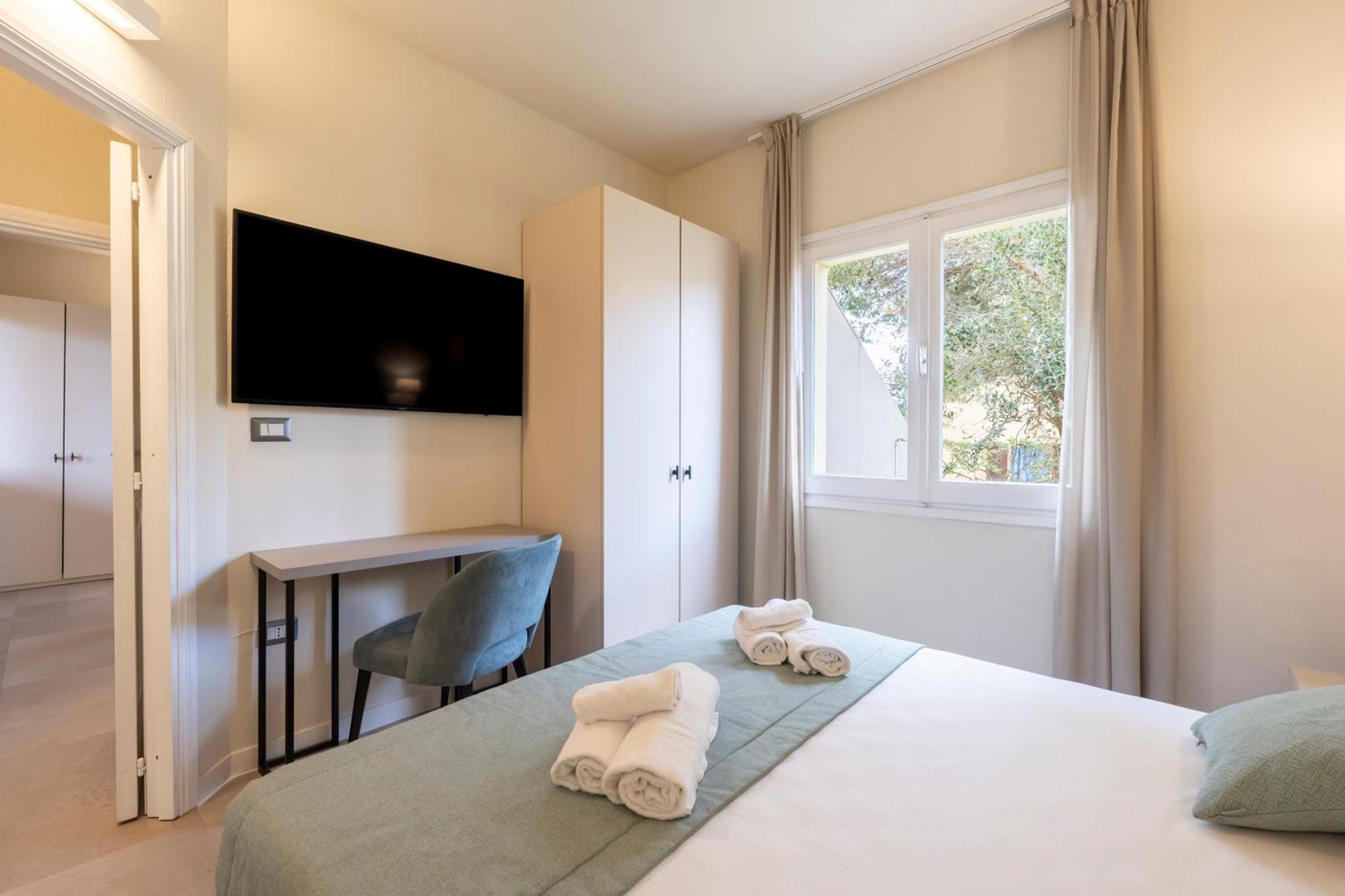 Mimose Village Hotel 4*